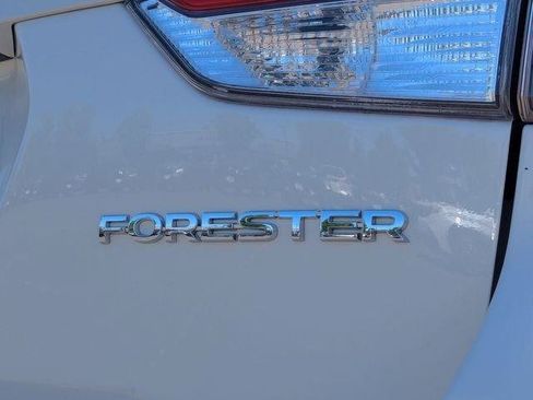 Used 2022 Subaru Forester Limited AWD/4WD image 29