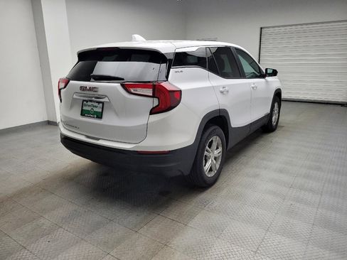 Used 2023 GMC Terrain SLE image 9