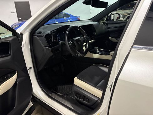 Used 2023 Lexus NX 350h AWD w/ Towing Package (2000 Lbs) image 12