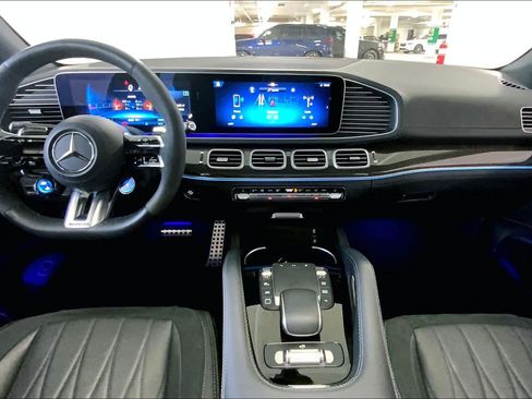 Used 2025 Mercedes-Benz GLE 53 AMG 4MATIC image 15
