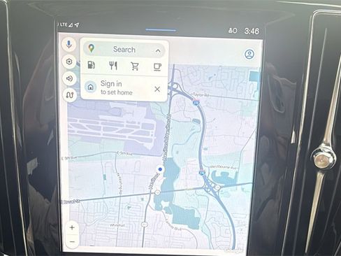 Certified 2025 Volvo V60 B5 Cross Country Plus image 18