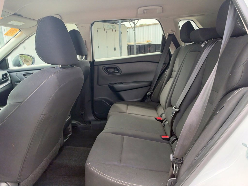 Used 2024 Nissan Rogue S AWD/4WD image 35