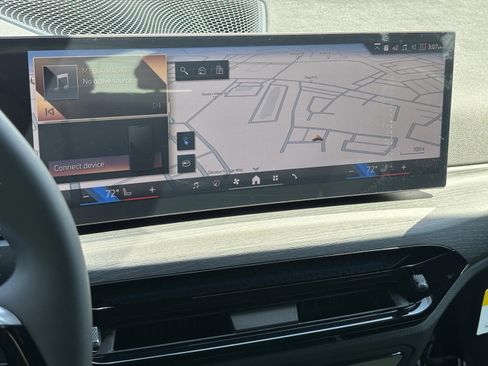 New 2026 BMW i4 eDrive40 w/ Parking Assistance Package RWD image 13