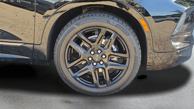 Used 2023 Chevrolet Blazer RS w/ Driver Confidence II Package FWD image 17
