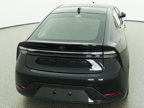 New 2026 Toyota Prius Plug-In Hybrid FWD image 7