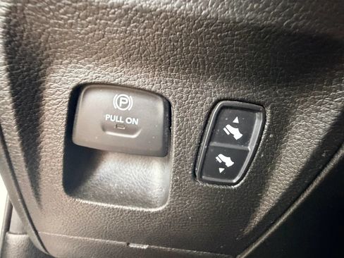 Used 2019 RAM 1500 Big Horn RWD image 20