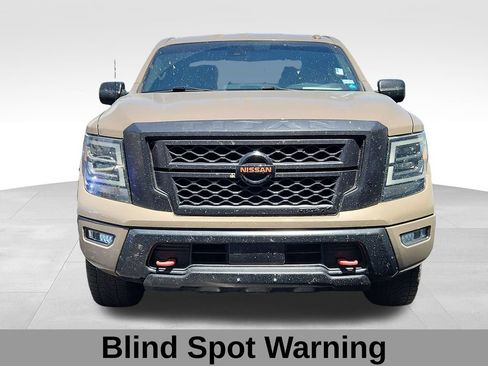 Used 2021 Nissan Titan PRO-4X AWD/4WD image 2