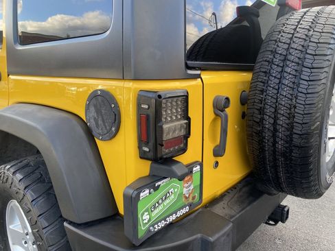 Used 2015 Jeep Wrangler Unlimited Sport w/ Quick Order Package 24S image 27