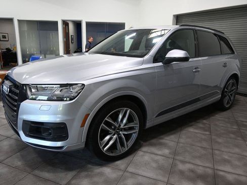 Used 2018 Audi Q7 3.0T Prestige w/ Prestige Package AWD/4WD image 1