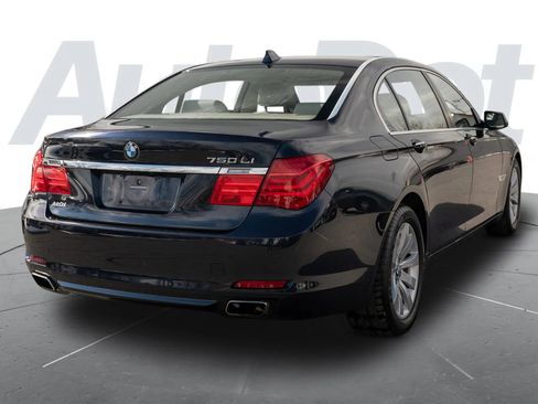 Used 2009 BMW 750Li image 3