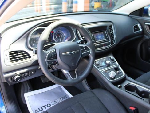Used 2016 Chrysler 200 Limited FWD image 12