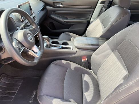 Used 2020 Nissan Altima 2.5 S image 5
