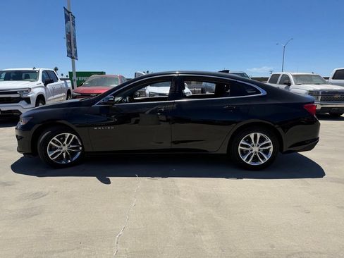 Used 2017 Chevrolet Malibu Hybrid w/ Leather Package FWD image 6