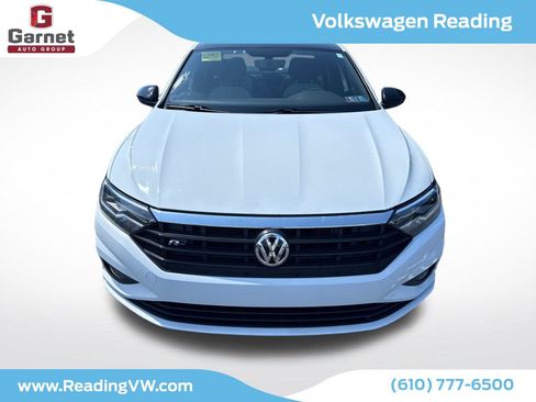 Certified 2021 Volkswagen Jetta R-Line w/ R-Line Cold Weather Package FWD image 9