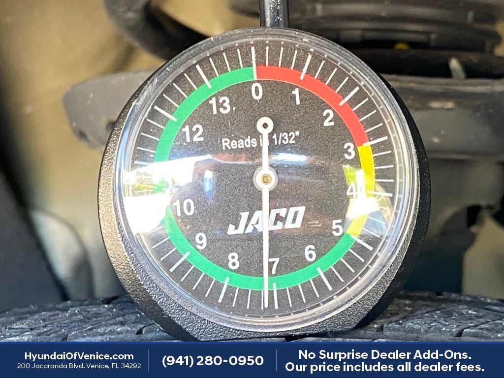 Certified 2024 Hyundai Palisade Limited FWD image 11