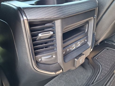 Used 2024 RAM 1500 Limited AWD/4WD image 23