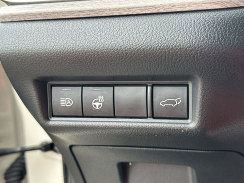 Used 2024 Toyota Grand Highlander AWD image 24
