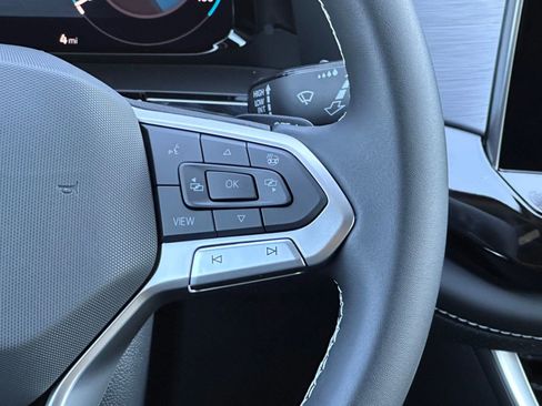 New 2026 Volkswagen Atlas Cross Sport SE image 21