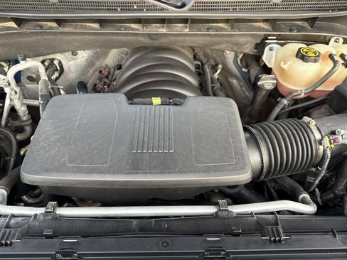 Used 2022 Chevrolet Silverado 1500 ZR2 w/ Technology Package image 13