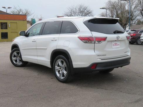 Used 2015 Toyota Highlander Limited image 3
