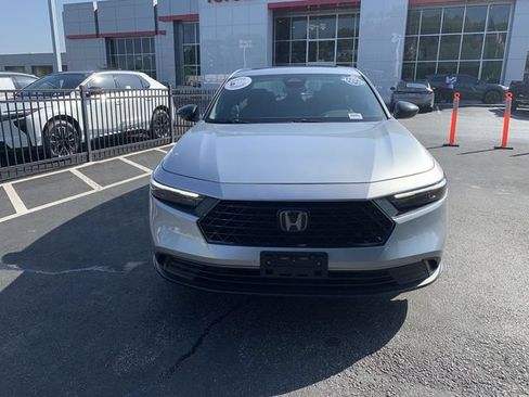 Used 2024 Honda Accord Sport image 3