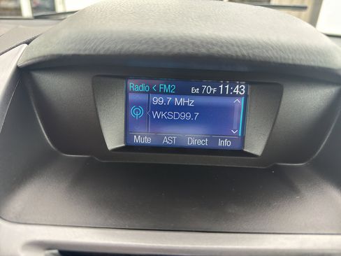 Used 2015 Ford Transit Connect XLT image 11