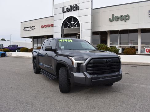 Used 2023 Toyota Tundra SR5 w/ SR5 Premium Package image 1
