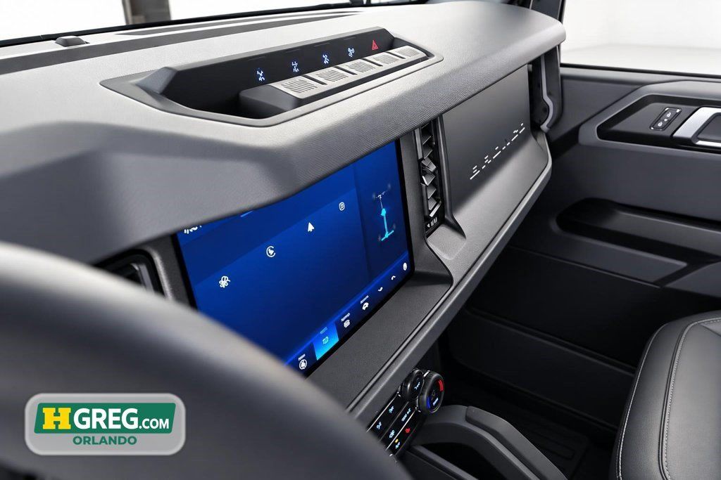 Used 2024 Ford Bronco Everglades AWD/4WD image 14
