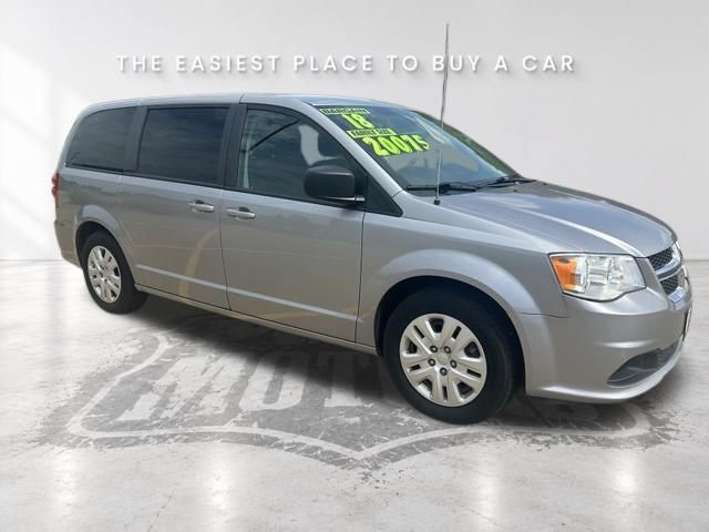 Used 2018 Dodge Grand Caravan SE w/ UConnect Hands-Free Group FWD image 12