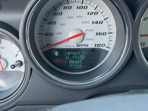 Used 2009 Dodge Challenger SRT8 RWD image 25