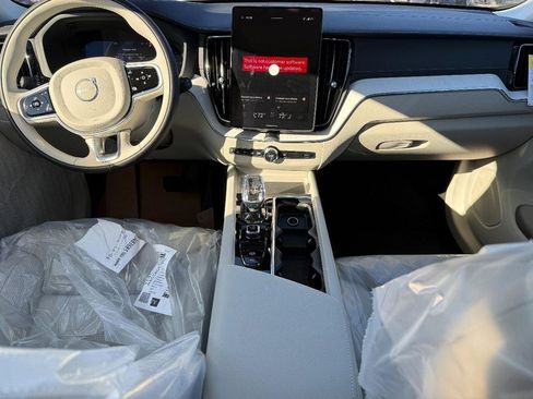 New 2026 Volvo XC60 T8 Ultra w/ Protection Package Premier image 6