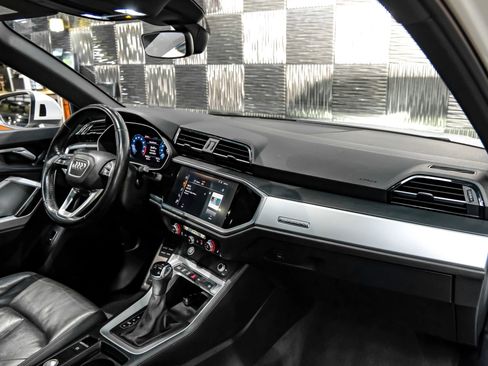 Used 2020 Audi Q3 2.0T Premium w/ Convenience Package image 10