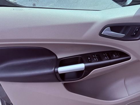 Used 2016 Ford Transit Connect Titanium FWD image 26