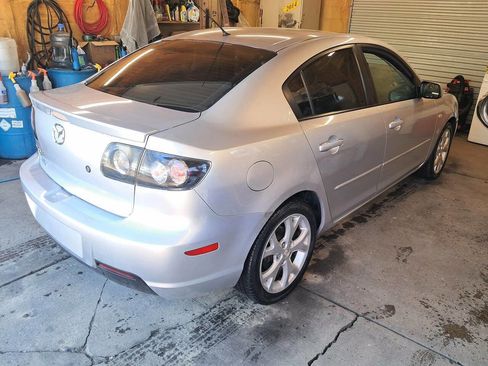 Used 2009 MAZDA MAZDA3 i Touring Value image 3