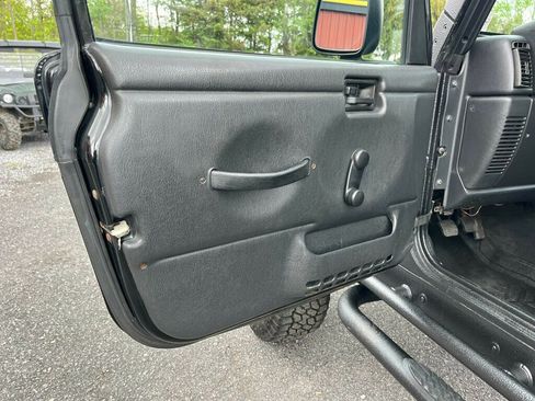 Used 2004 Jeep Wrangler Sport w/ Dual Top Group image 26