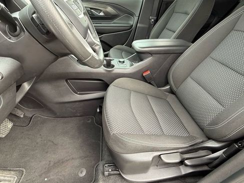 Used 2024 GMC Terrain SLE AWD/4WD image 12