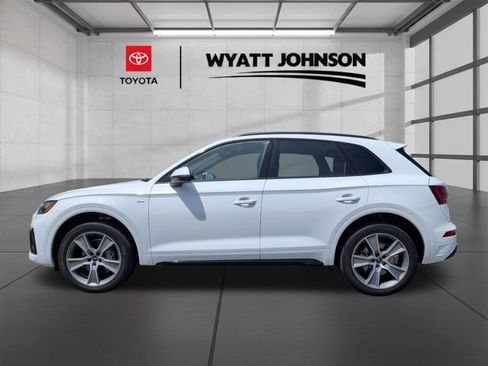 Used 2025 Audi Q5 2.0T Premium AWD/4WD image 2