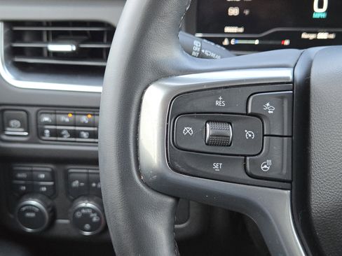 Used 2023 Chevrolet Tahoe Z71 w/ Luxury Package image 27