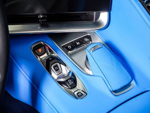 Used 2025 Chevrolet Corvette Stingray Premium Cpe w/ Z51 Performance Package RWD image 25