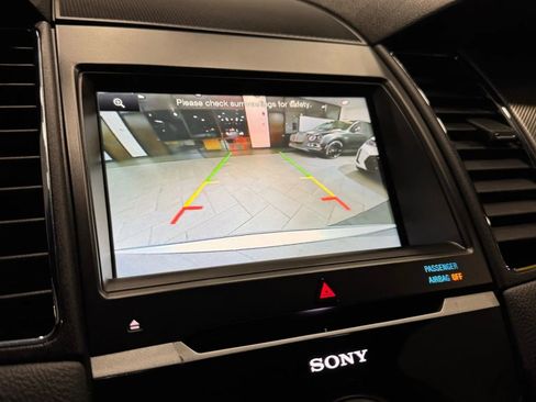 Used 2013 Ford Taurus SHO image 28