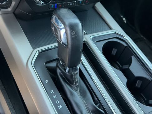 Used 2019 Ford F150 Lariat w/ Equipment Group 502A Luxury AWD/4WD image 29
