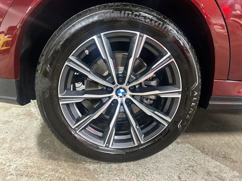 Used 2024 BMW X6 xDrive40i w/ Premium Package AWD/4WD image 16