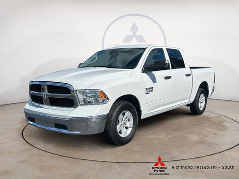 Used 2023 RAM 1500 Classic SLT w/ Trailer & Traction Group RWD image 7