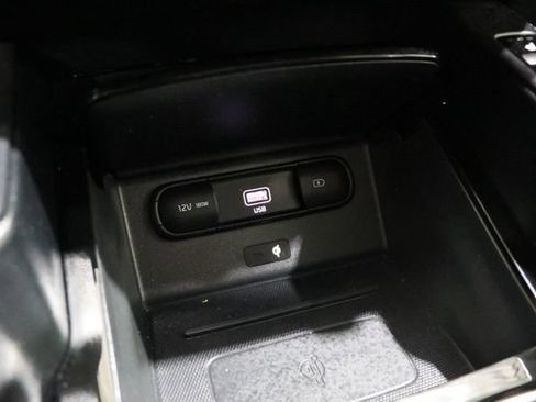 Used 2022 Kia Telluride SX w/ SX Prestige Package AWD/4WD image 30