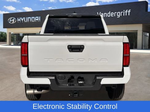 Used 2025 Toyota Tacoma SR5 image 9