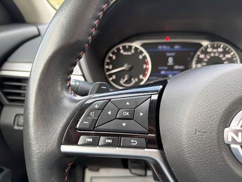 Used 2024 Nissan Altima 2.5 SR image 12