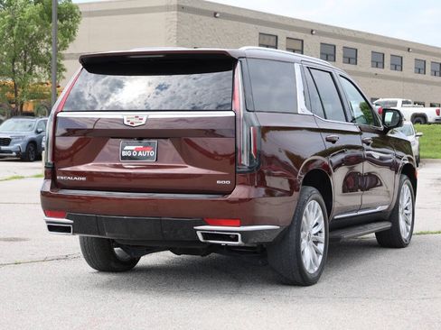 Used 2023 Cadillac Escalade Luxury AWD/4WD image 9
