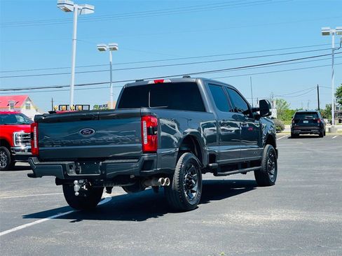 Used 2024 Ford F250 Lariat w/ Sport Appearance Package AWD/4WD image 4