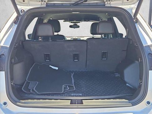 Certified 2022 Chevrolet Equinox RS w/ Infotainment Package FWD image 10