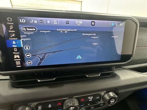 Used 2024 Jeep Gladiator Rubicon image 20